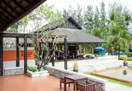 Palm Galleria Resort