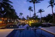Palm Galleria Resort