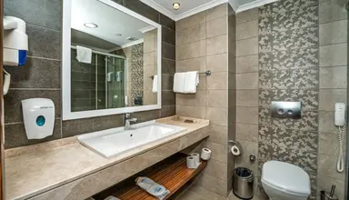 Palm Wings Beach Resort & SPA (Kusadasi)