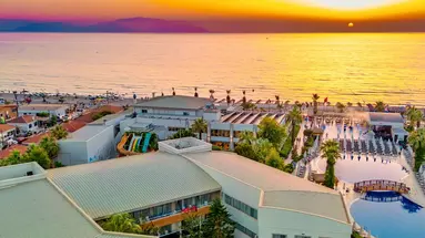 Palm Wings Beach Resort & SPA (Kusadasi)