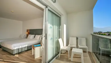 Palm Wings Beach Resort & SPA (Kusadasi)