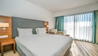 Palm Wings Beach Resort & SPA (Kusadasi)