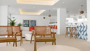 Palmanova Beach Apartments by TRH