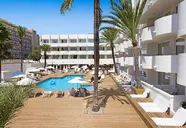 Palmanova Beach Apartments by TRH