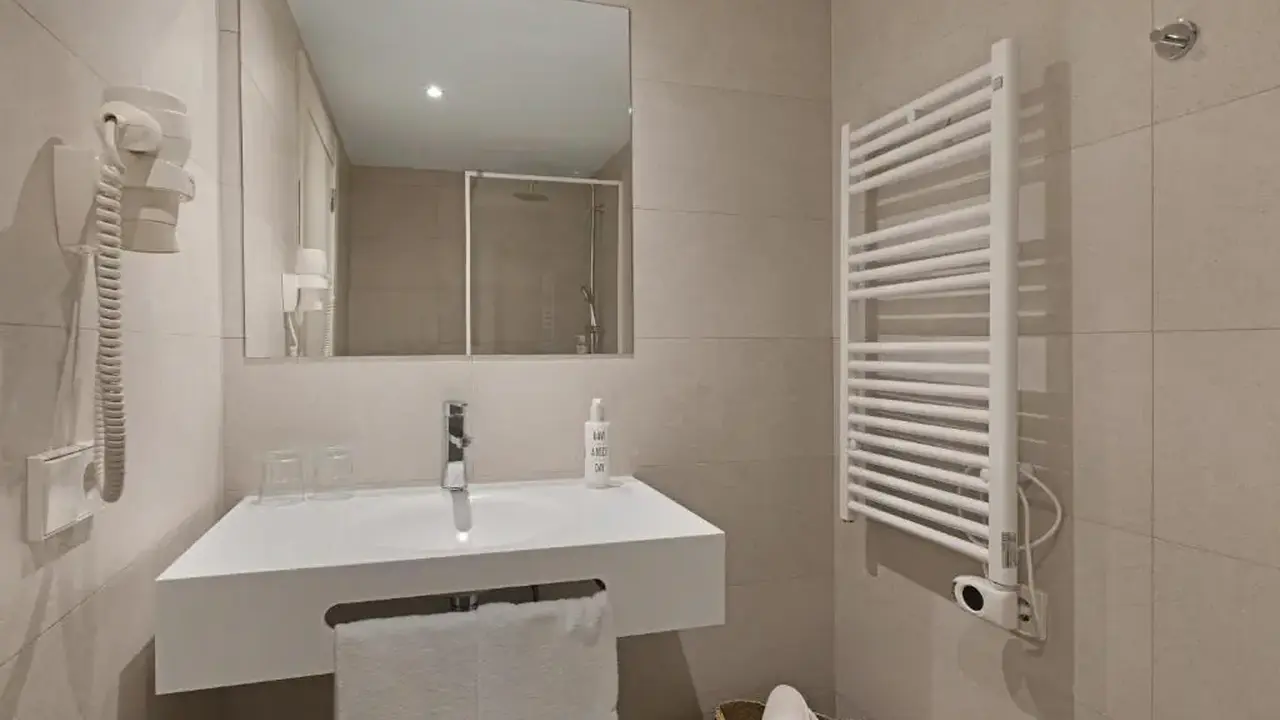 Palmanova Beach Apartments by TRH