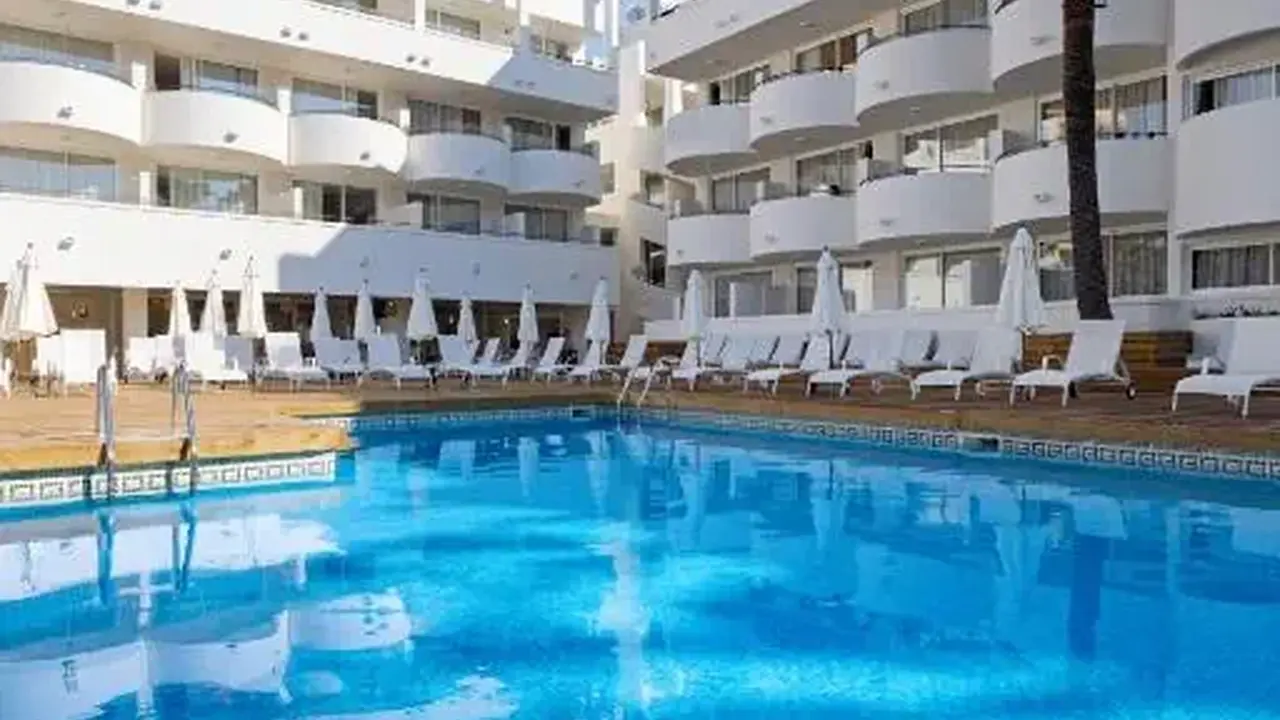 Palmanova Beach Apartments by TRH