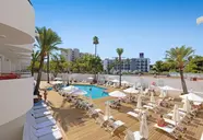 Palmanova Beach Apartments by TRH