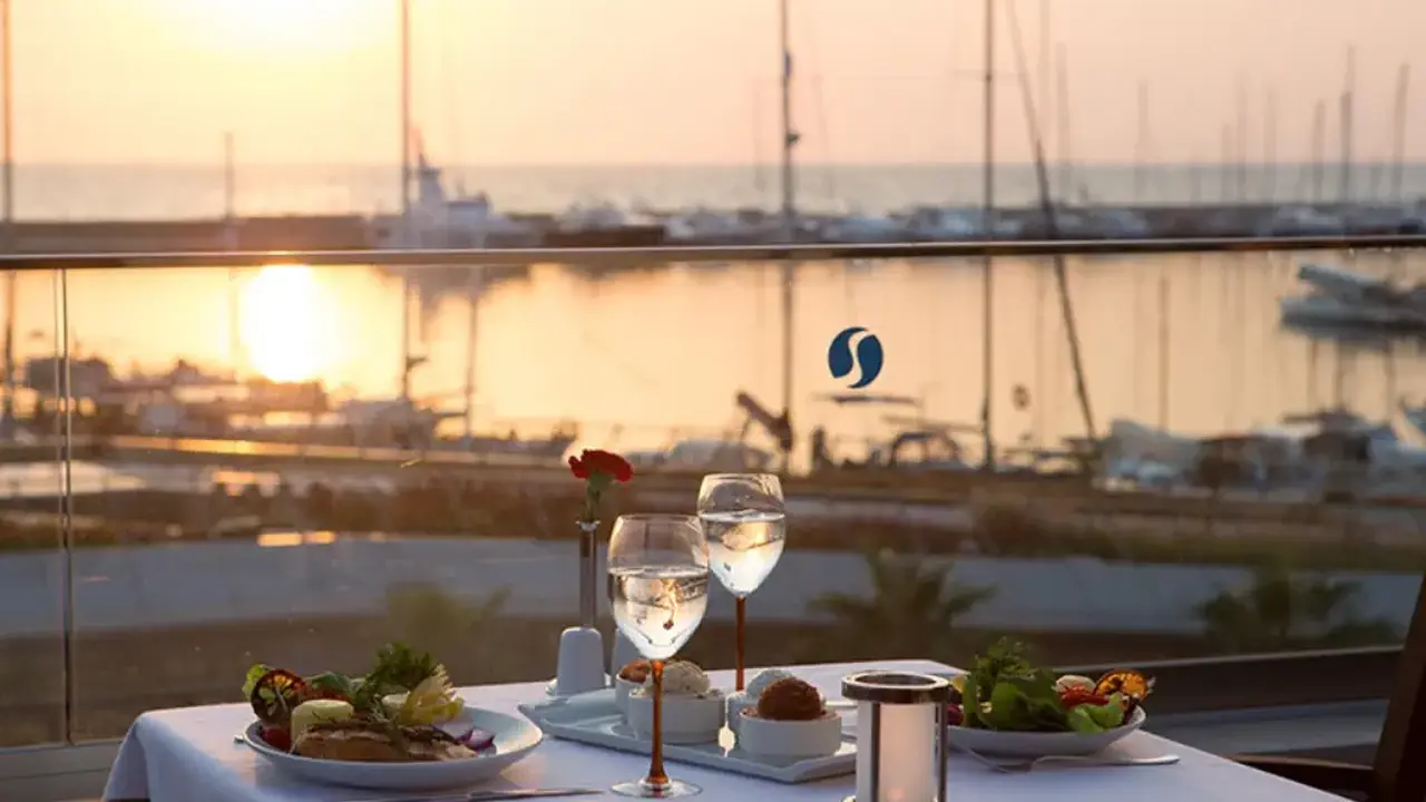 Paloma Marina Suites