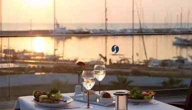 Paloma Marina Suites