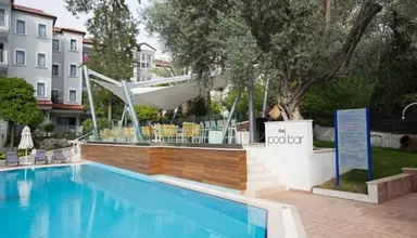 Paloma Marina Suites