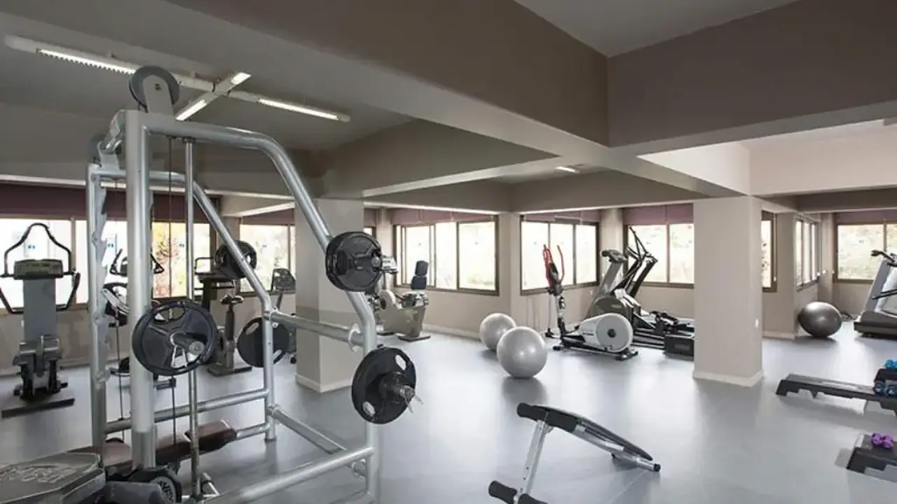 Paloma Marina Suites