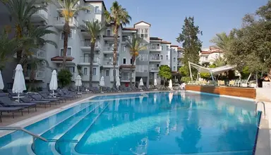 Paloma Marina Suites