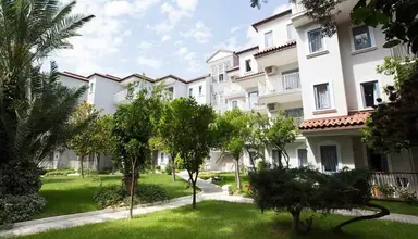 Paloma Marina Suites