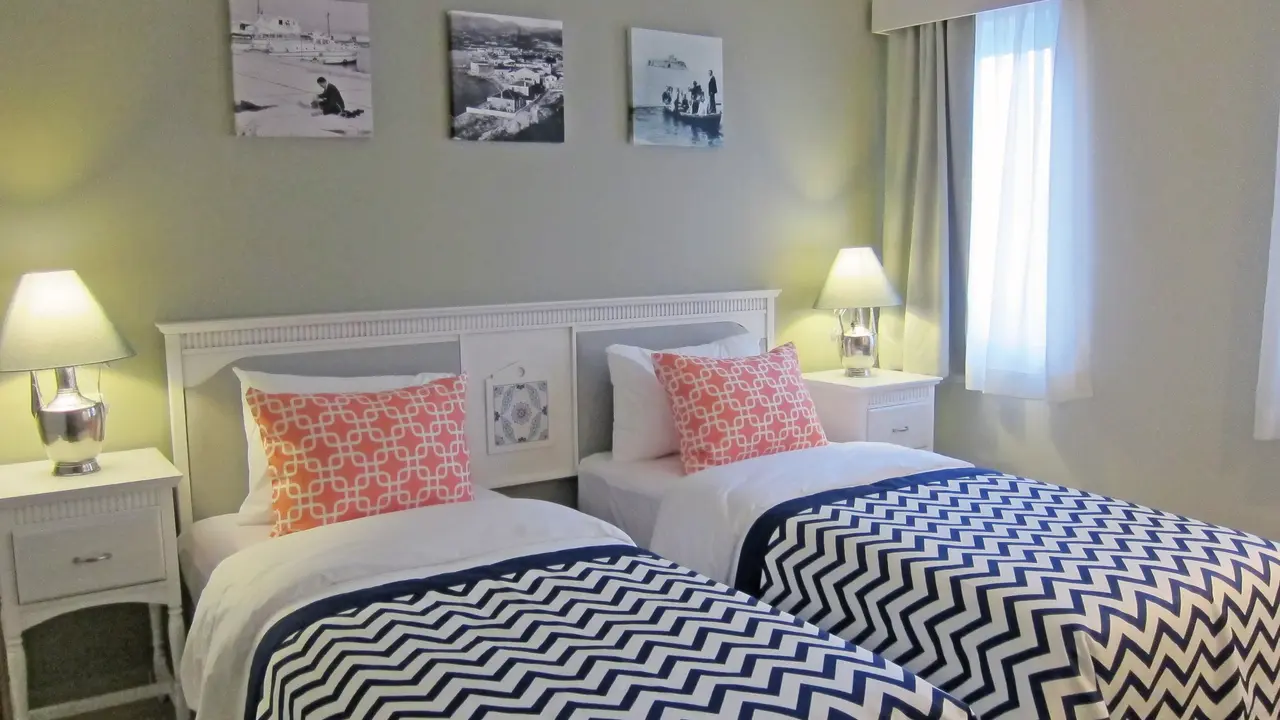 Paloma Marina Suites
