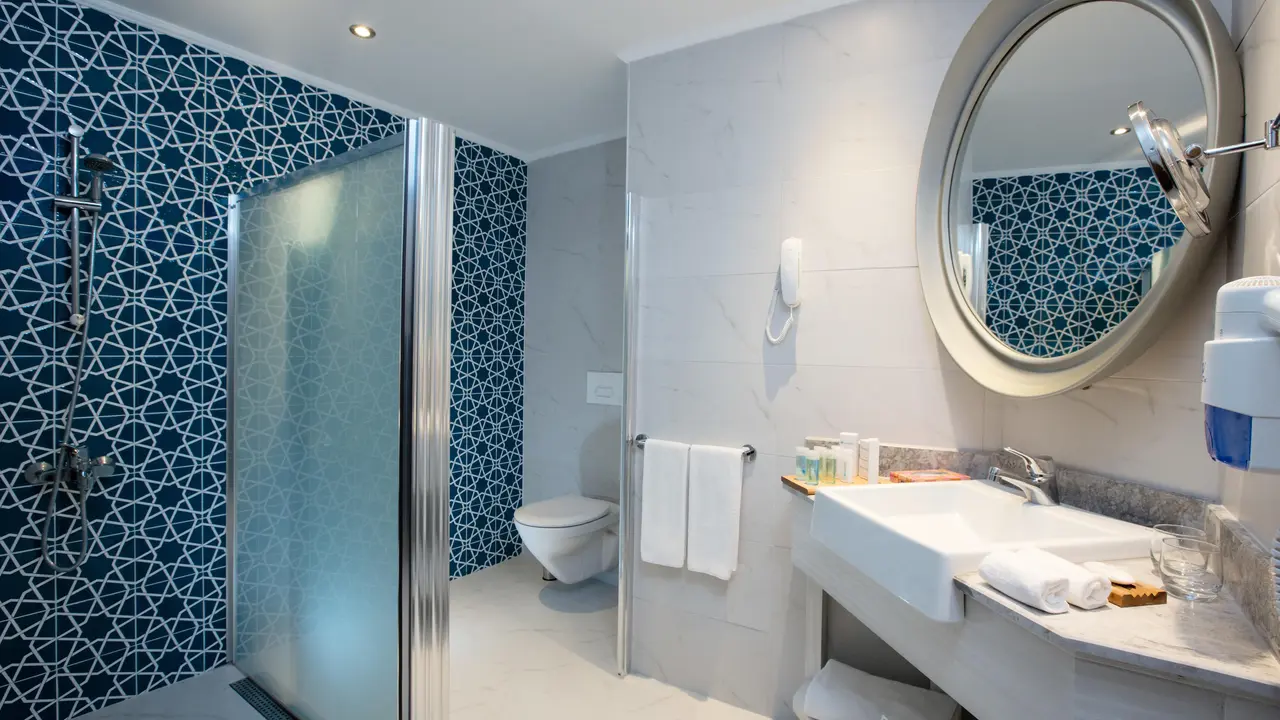 Paloma Marina Suites