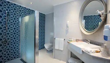 Paloma Marina Suites