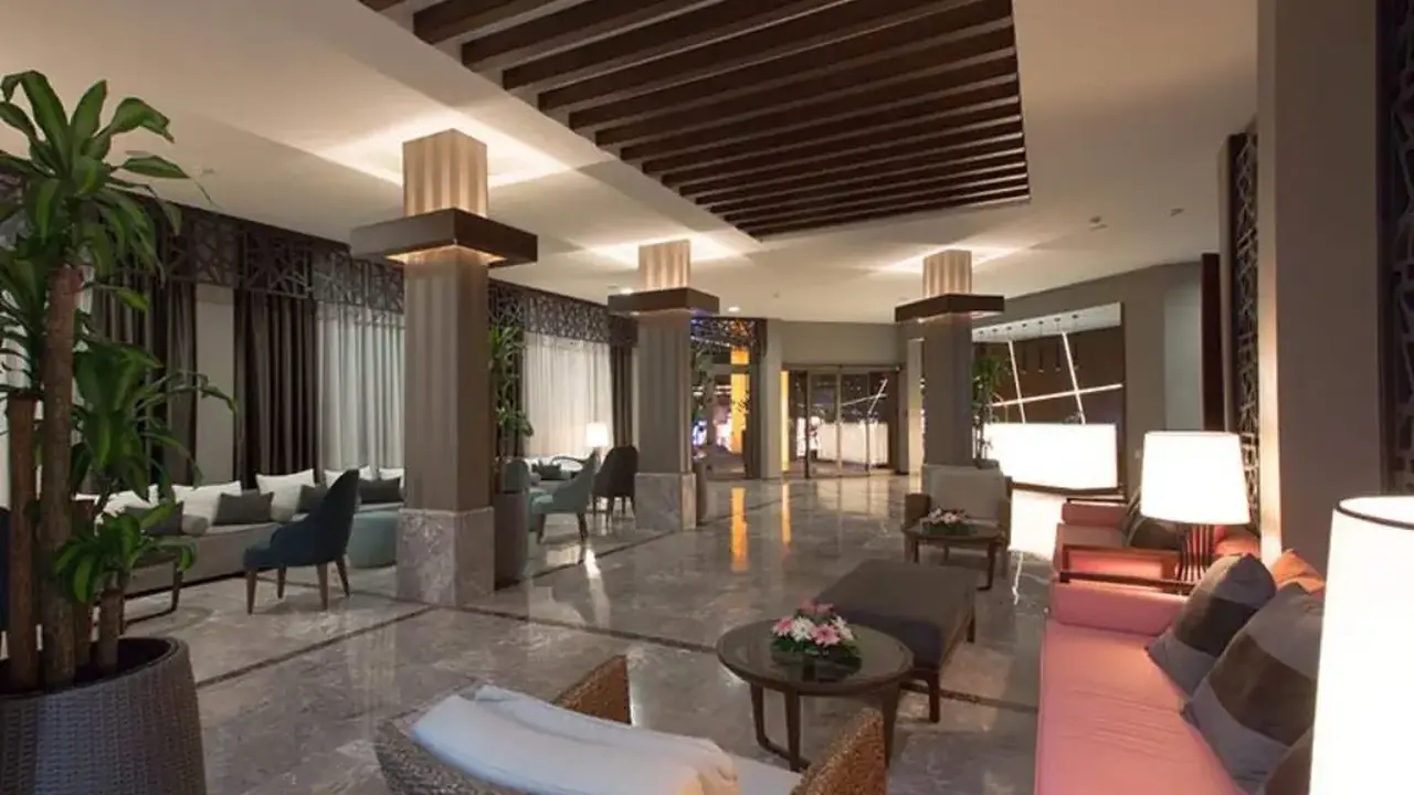 Paloma Marina Suites