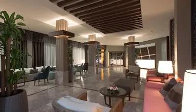 Paloma Marina Suites