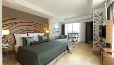Paloma Oceana Resort
