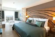 Paloma Oceana Resort