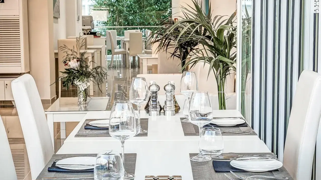 Palotel Luxury