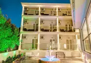 Palotel Luxury