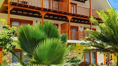 Palumbo Reef Resort
