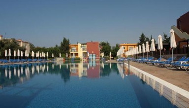 Panas Holiday Village