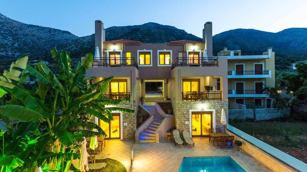 Pantheon Villas & Suites