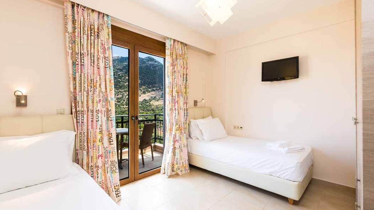 Pantheon Villas & Suites