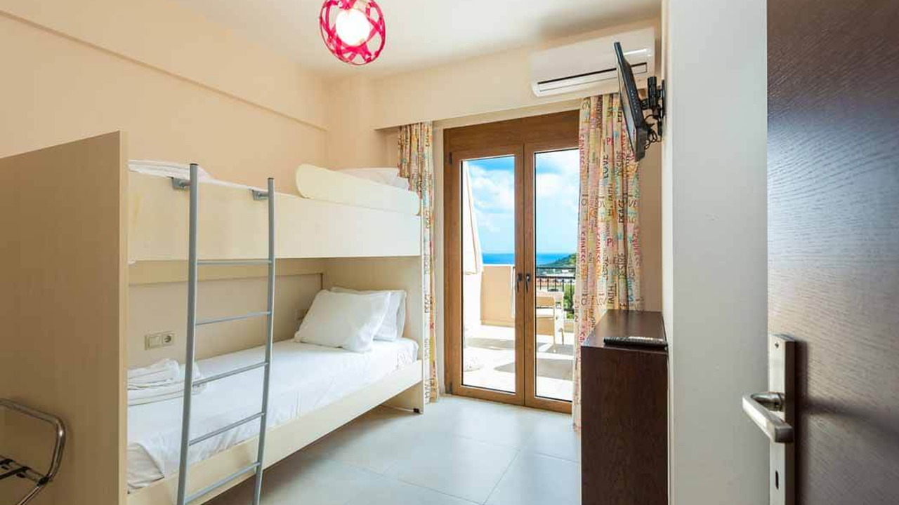 Pantheon Villas & Suites