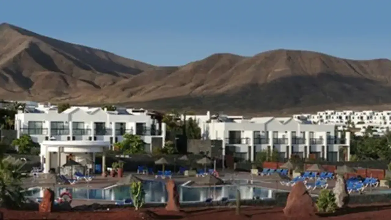 Papagayo Romantica