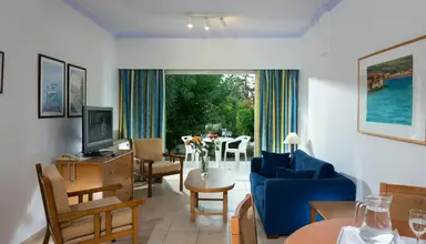 Paphos Gardens Holiday Resort 