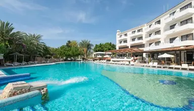 Paphos Gardens Holiday Resort 