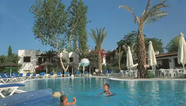 Paphos Gardens Holiday Resort 
