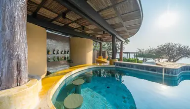 Paradee Resort