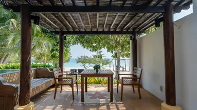 Paradee Resort