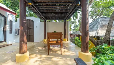 Paradee Resort