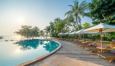 Paradee Resort