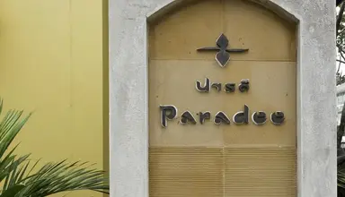 Paradee Resort