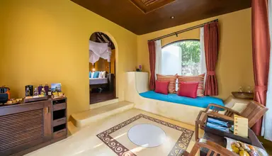 Paradee Resort