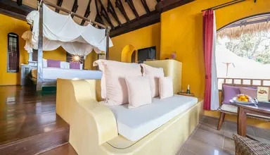 Paradee Resort