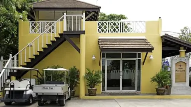 Paradee Resort