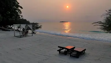 Paradee Resort