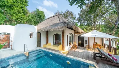 Paradee Resort