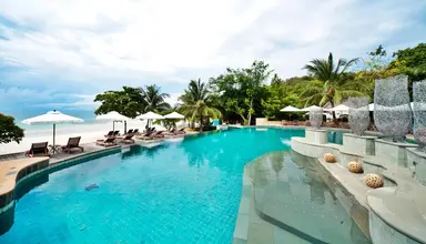 Paradee Resort