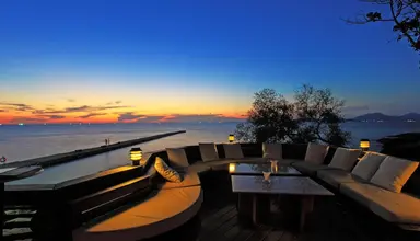 Paradee Resort