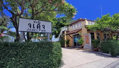 Paradee Resort