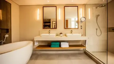 Paradis Beachcomber Golf Resort & Spa