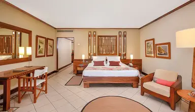 Paradis Beachcomber Golf Resort & Spa